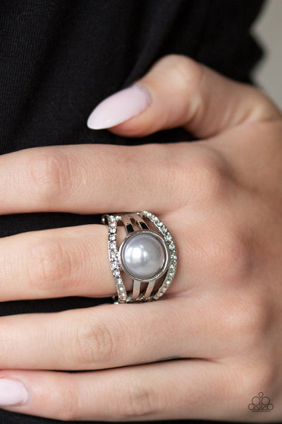 A Big Break - Paparazzi - Silver Pearl White Rhinestone Ring