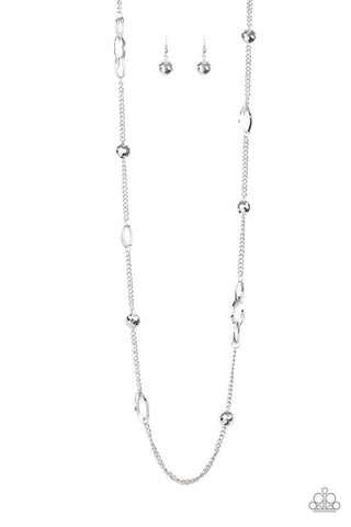 Duchess Dazzle - Paparazzi - Silver Beaded Necklace