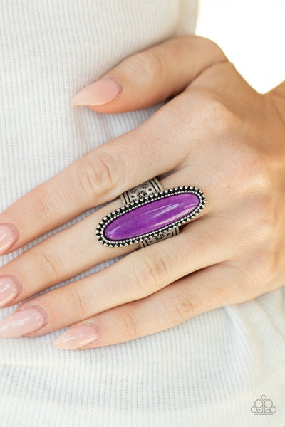 Ultra Luminary - Paparazzi - Purple Amethyst Oval Stone Ring