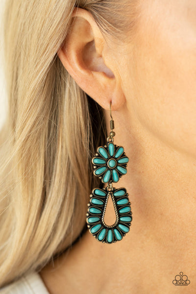 Badlands Eden - Paparazzi - Brass Studded Turquoise 2021 Convention Exclusive Earrings