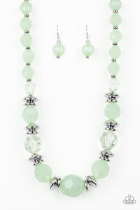 Dine and Dash - Paparazzi - Green and Silver Faceted Bead Short Necklace