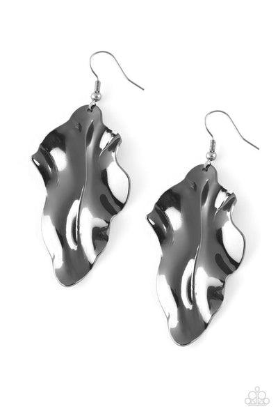 Fall Into Fall - Paparazzi - Black Gunmetal Large Leaf Earrings