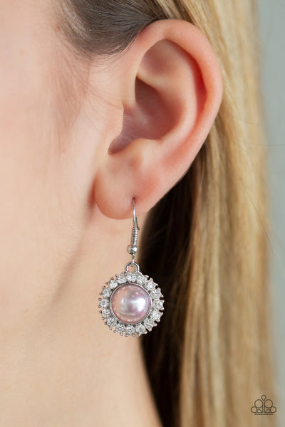 Fashion Show Celebrity - Paparazzi - Pink Pearl White Rhinestone Earrings