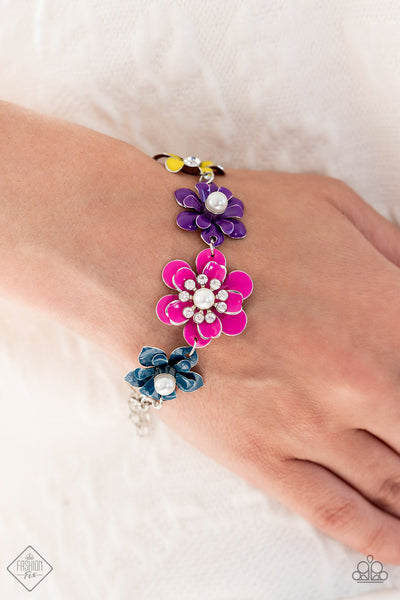 Flower Patch Fantasy - Paparazzi - Multi Flower September Fashion Fix Bracelet