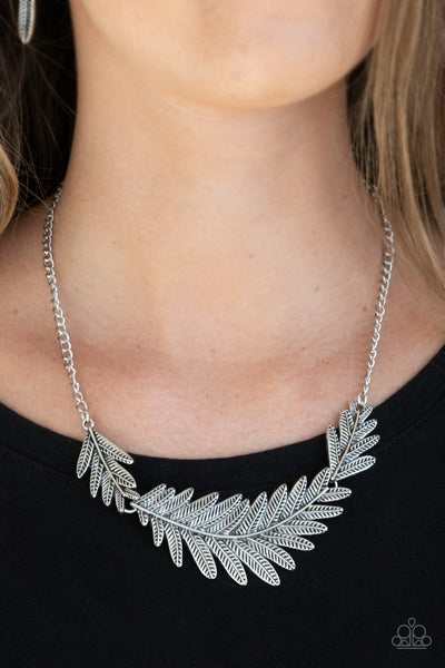 Queen of the QUILL - Paparazzi - Silver Leaf Plate Necklace