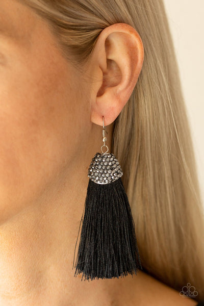 Razzle Riot - Paparazzi - Black Tassel Thread Hematite Earrings