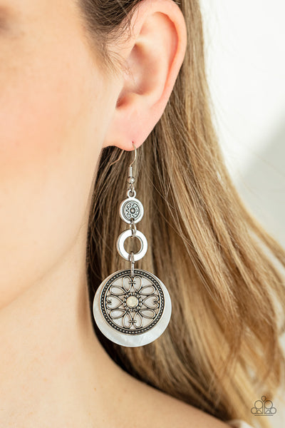 Royal Marina - Paparazzi - White Shell Floral Disc Earrings