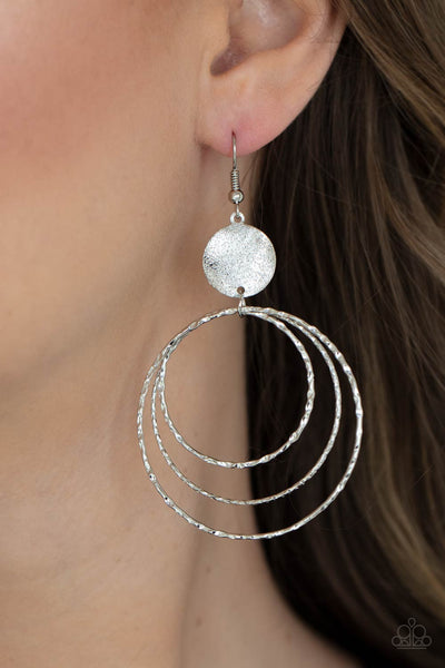 Universal Rehearsal - Paparazzi - Silver Disc Hammered Rings Earrings